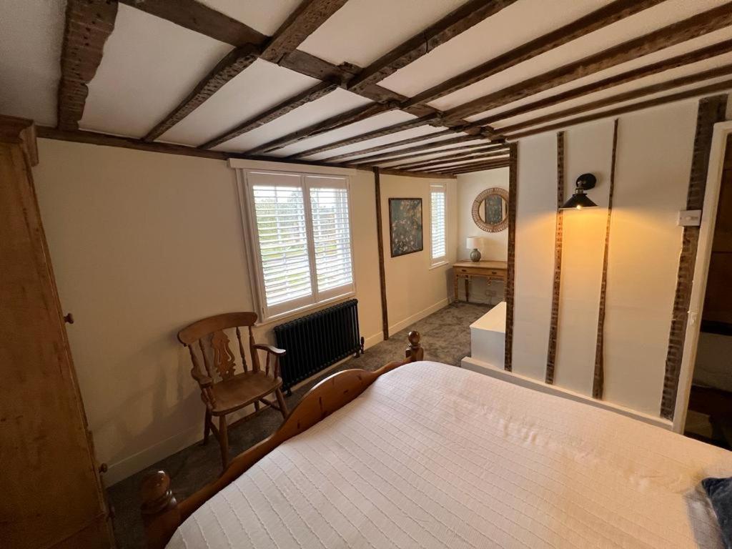 The Cottage, 13 Golden Sq. 坦特登 外观 照片